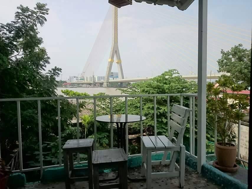 New Phiman Riverview Guesthouse Bangkok Exterior photo