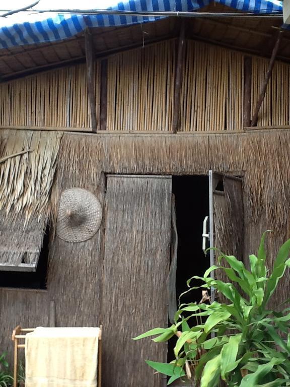 New Phiman Riverview Guesthouse Bangkok Exterior photo